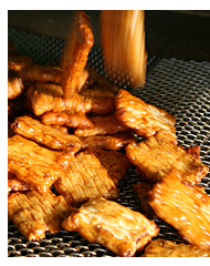 �ō������܂�ݖ��ɁA�Ǝ��u�����h�̉��B�f�ނɂ���������ĉق����ܖ����������B